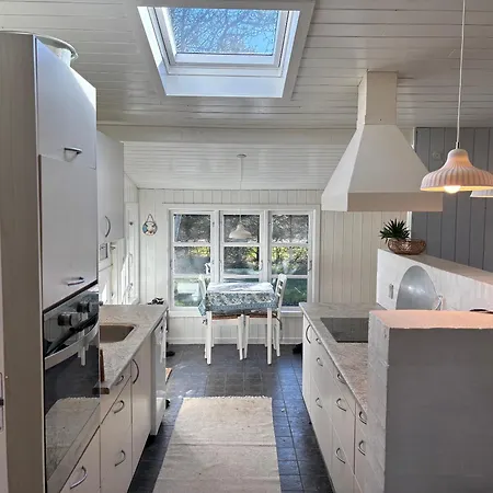Renovated In Grønhøj With A Hot Tub